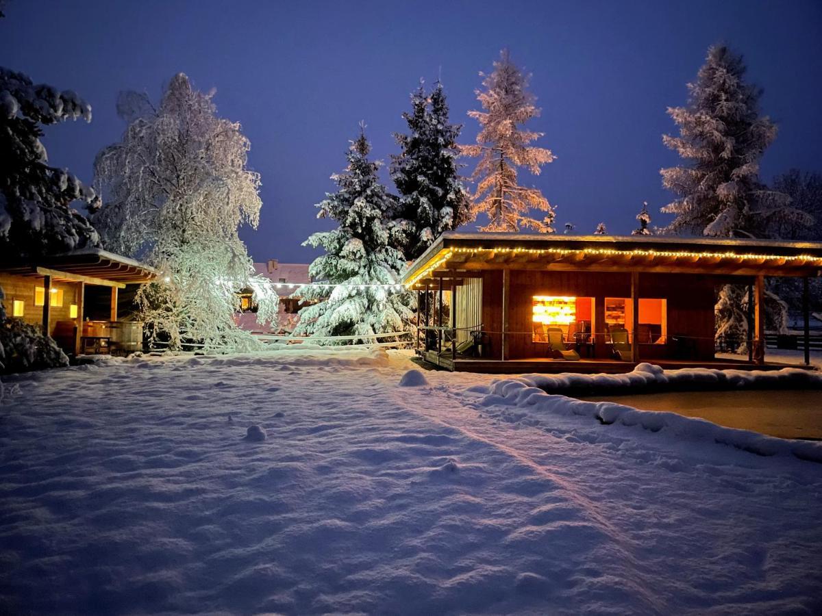 Holiday Raj Besenova Luaran gambar
